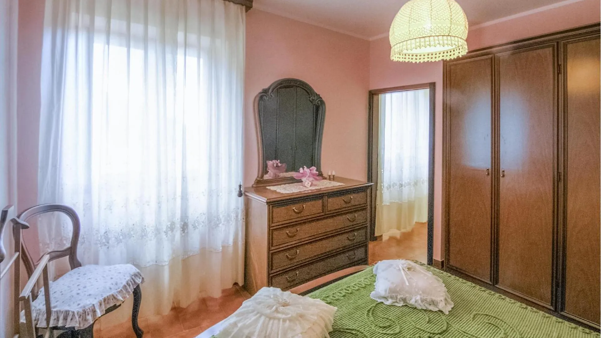 Beautiful Home In Azzano With Kitchen イタリア