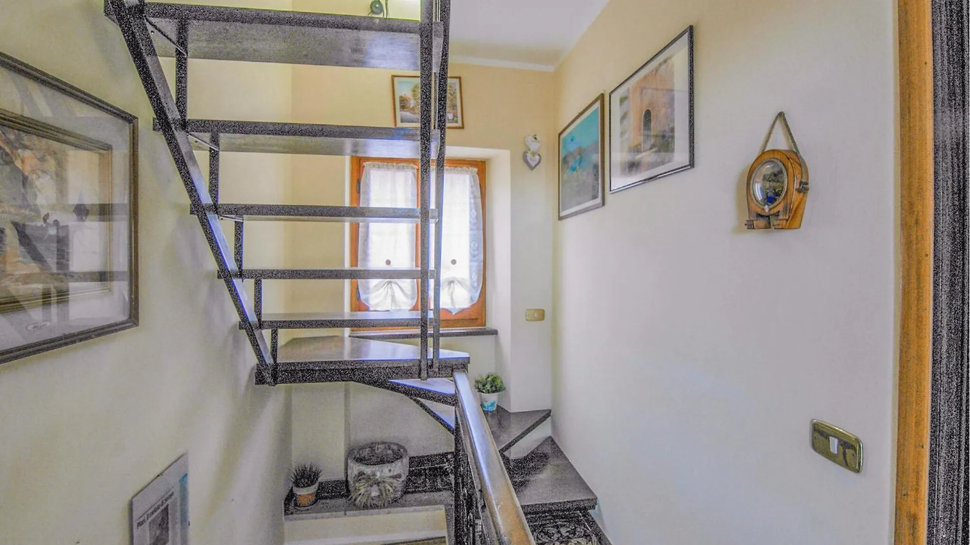 別荘 Beautiful Home In Azzano With Kitchen