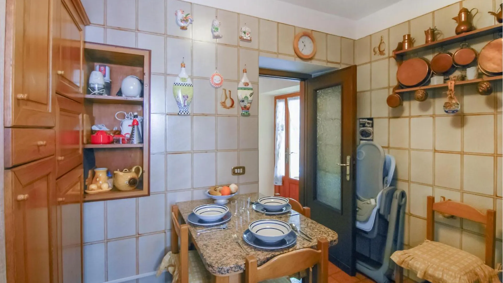 別荘 Beautiful Home In Azzano With Kitchen