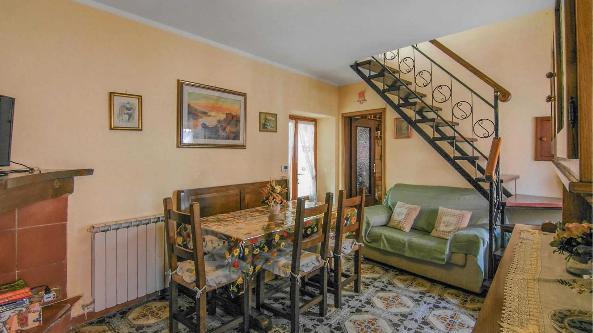 別荘 Beautiful Home In Azzano With Kitchen
